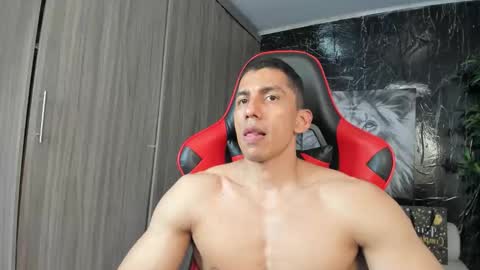 Adan Sin online show from April 30, 8:57 pm