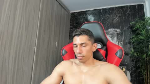 Adan Sin online show from May 1, 9:06 pm