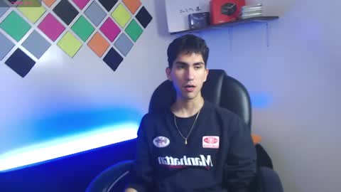 adan_tower online show from July 8, 7:51 pm