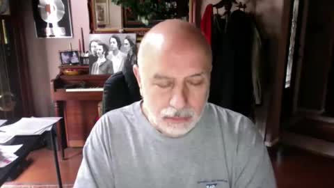 add_me_2 online show from May 9, 1:45 pm