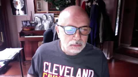 add_me_2 online show from May 15, 2:03 pm