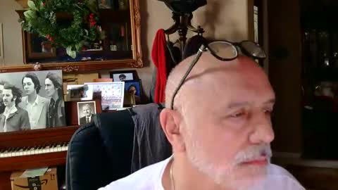 add_me_2 online show from May 7, 8:09 pm