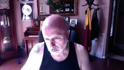 add_me_2 online show from May 22, 3:06 pm