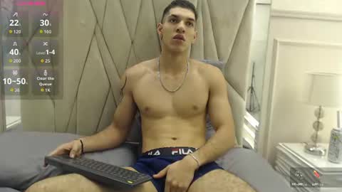 Adrien Monteiro online show from July 28, 11:17 am