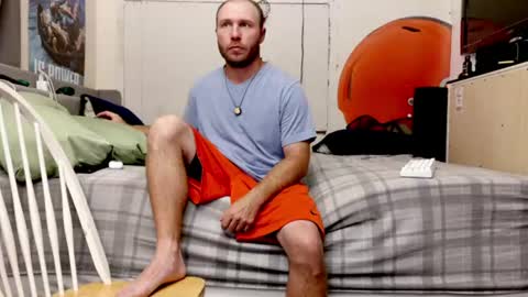 agobber online show from July 12, 8:33 pm
