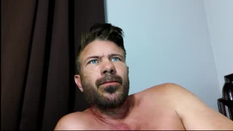 Blue Eyed Handsome Man online show from July 16, 1:45 am