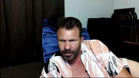 Blue Eyed Handsome Man online show from July 20, 1:45 am