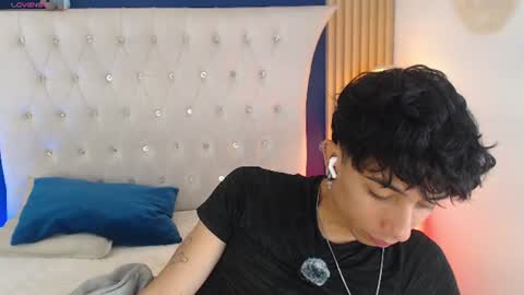 Aiden online show from July 24, 1:29 pm