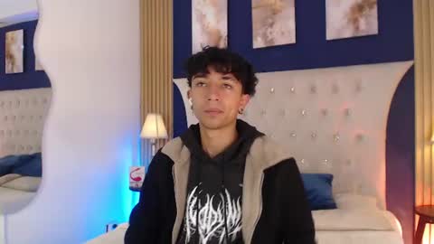 Aiden online show from July 28, 1:54 pm