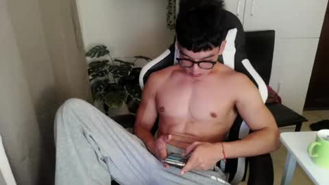 AJ online show from July 20, 2:40 am