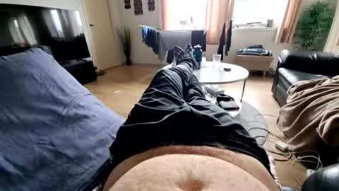 ak_2 online show from May 10, 7:42 am