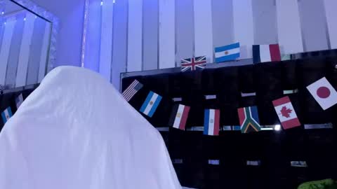 akazaboy online show from July 17, 5:03 am
