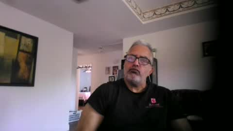 aladdin31673 online show from August 1, 2:05 pm