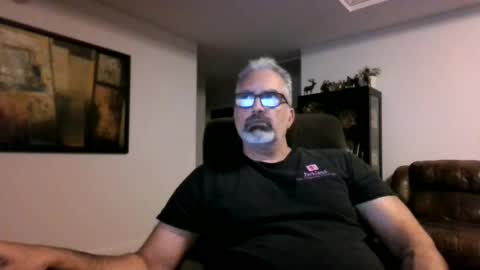 aladdin31673 online show from June 6, 1:55 am