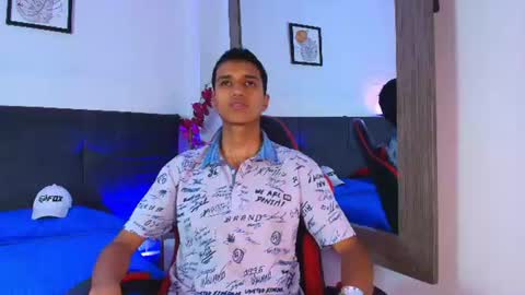 alan_colthon online show from June 23, 3:44 am