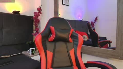 alan_colthon online show from June 7, 3:46 am