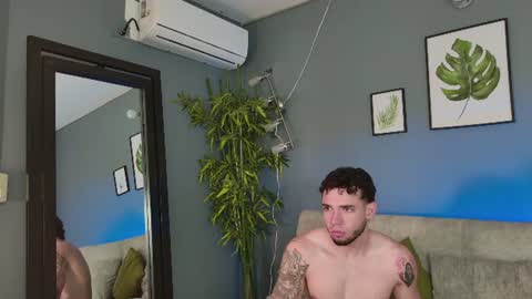 alan_riios online show from July 13, 1:24 pm
