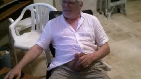 Alanlee10allen online show from May 14, 3:21 pm