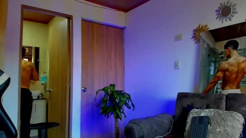 Alan online show from May 3, 10:12 pm