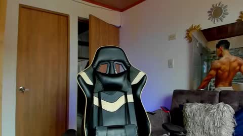 Alan online show from May 11, 4:04 pm