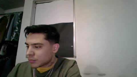 albertoarenas16 online show from June 5, 6:29 am
