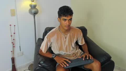 Alejandro williams online show from June 30, 9:16 pm
