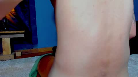 alejo_323__ online show from August 9, 3:23 am