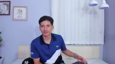 alejo_exotic online show from July 15, 12:23 pm