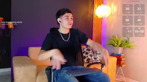 alejo online show from June 27, 2:01 pm