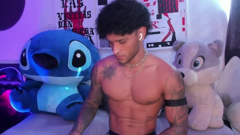 Alessandro Vanni online show from May 8, 1:33 pm