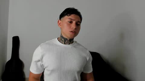 Alessandro online show from May 5, 11:16 pm