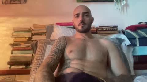 alessandromori91 online show from May 27, 5:04 am