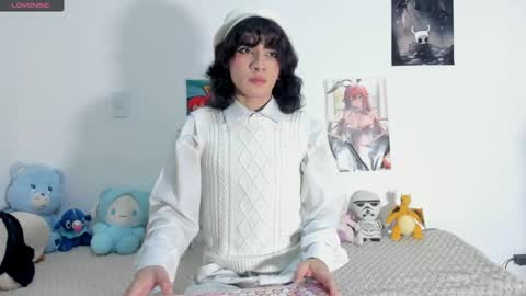 alex_hunt_ online show from May 10, 8:26 am