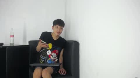 alex_it0 online show from May 12, 11:46 pm