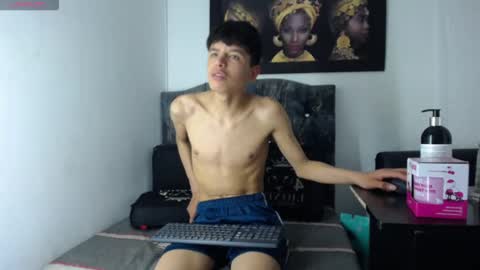 alex_it0 online show from May 18, 8:57 pm