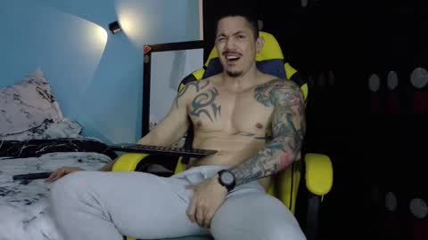 alex_sthorm online show from April 30, 3:35 am