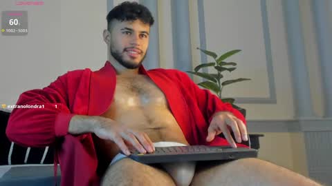 alex_wolf05 online show from May 5, 8:20 pm