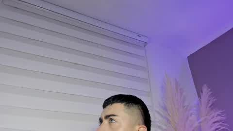 Alexander Diaz online show from May 15, 12:13 pm