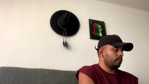 alexandercolombia1 online show from July 10, 6:21 pm