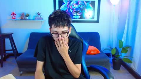 alex online show from July 28, 7:39 pm