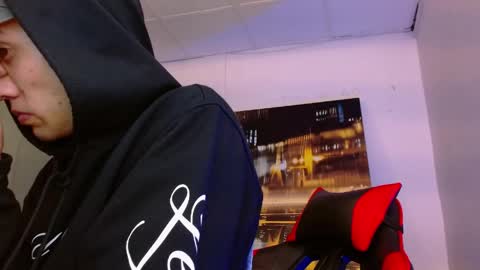 alexgiraldo__ online show from May 11, 1:02 pm