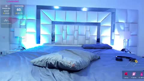 alexgod__ online show from July 31, 9:35 pm