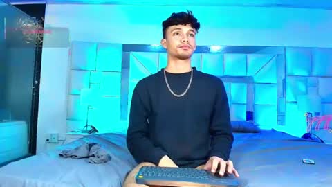 alexgod__ online show from July 28, 3:21 pm