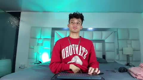 alexgod__ online show from August 3, 7:09 pm