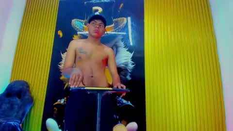 alexi_hot23 online show from June 4, 11:11 pm