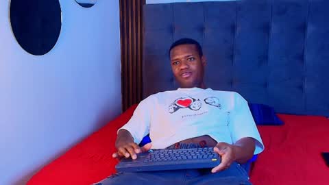 Alexis Fernandez online show from July 21, 8:44 pm