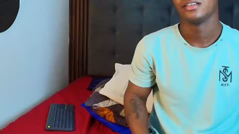 Alexis Fernandez online show from July 16, 10:06 pm