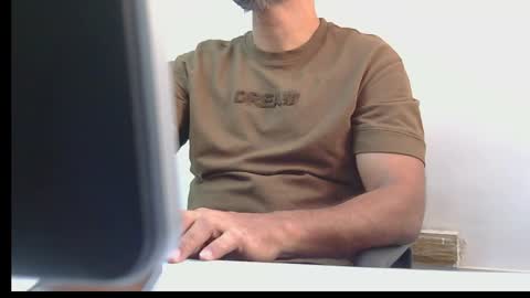 alexkerala84 online show from May 5, 8:49 am