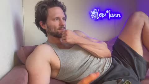 Alex Mann online show from July 31, 6:17 pm