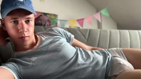 Alex online show from June 3, 3:06 pm